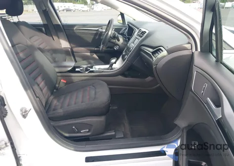 2016 Ford Fusion Se z USA, uszkodzony, nr VIN 3FA6P0T91GR203334